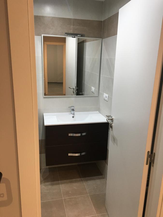 Dpcristal City Apartments Sarria Eksteriør bilde